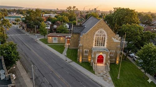 1401 King St E, Hamilton, ON, L8M3M1 | Card Image