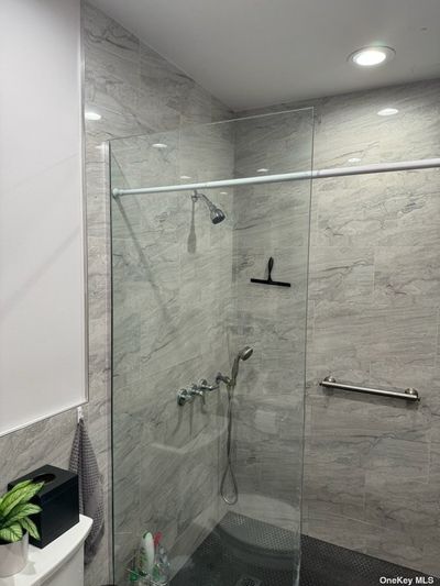 Bathroom | Image 3