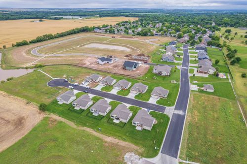 1245 E Park Glen Ct, Clearwater, KS, 67026-8728 | Card Image