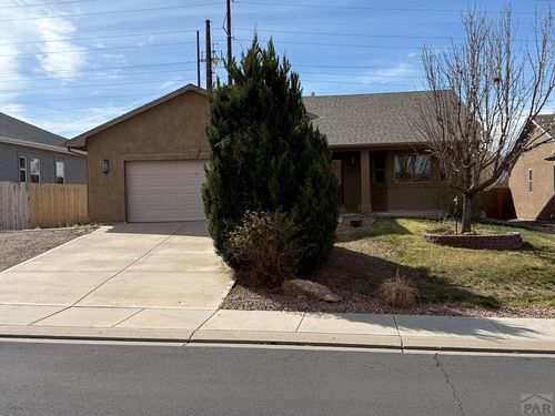 2308 Crestwood Ln, Pueblo, CO, 81008-2852 | Card Image