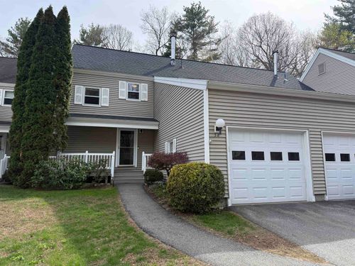 38 Winterwood Dr, Londonderry, NH, 03053-3393 | Card Image