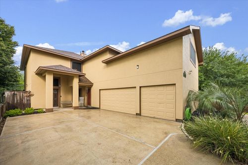 3040 Bayshore Dr, Bacliff, TX, 77518-1113 | Card Image