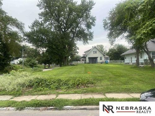 4051 Grand Ave, Omaha, NE, 68111-1861 | Card Image