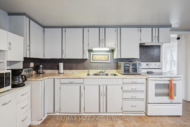 48 Campbellford Rd, House other with 3 bedrooms, 2 bathrooms and 8 parking in Stirling ON | Image 9