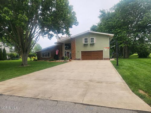 191 Norbert Dr, Fremont, OH, 43420-9296 | Card Image