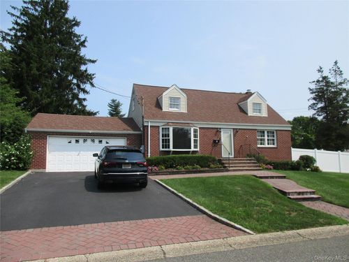 1 Clare Drive, Huntington, NY, 11731 | Card Image