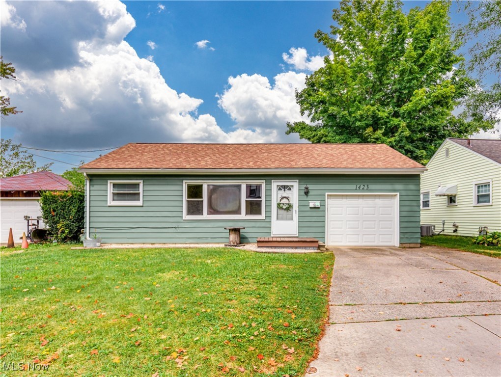 Wuchter St, Barberton, OH 44203