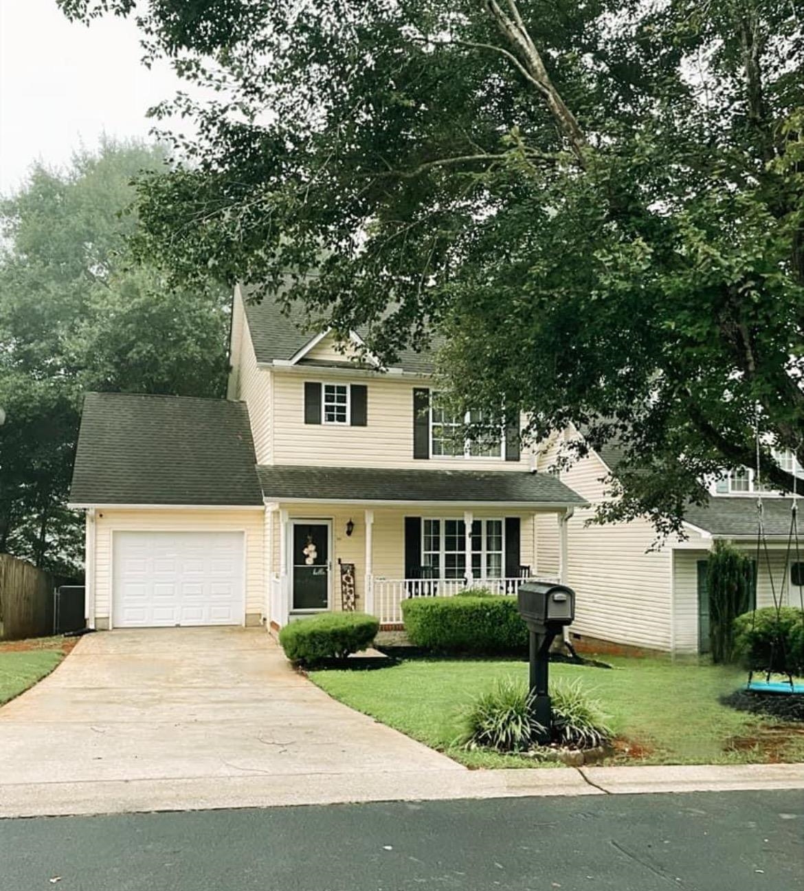 Shining Rock Ct, Boiling Springs, SC 29316