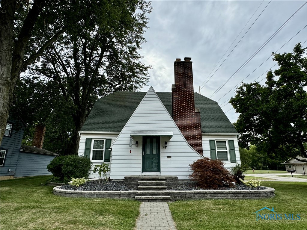 Vine St, Bryan, OH 43506