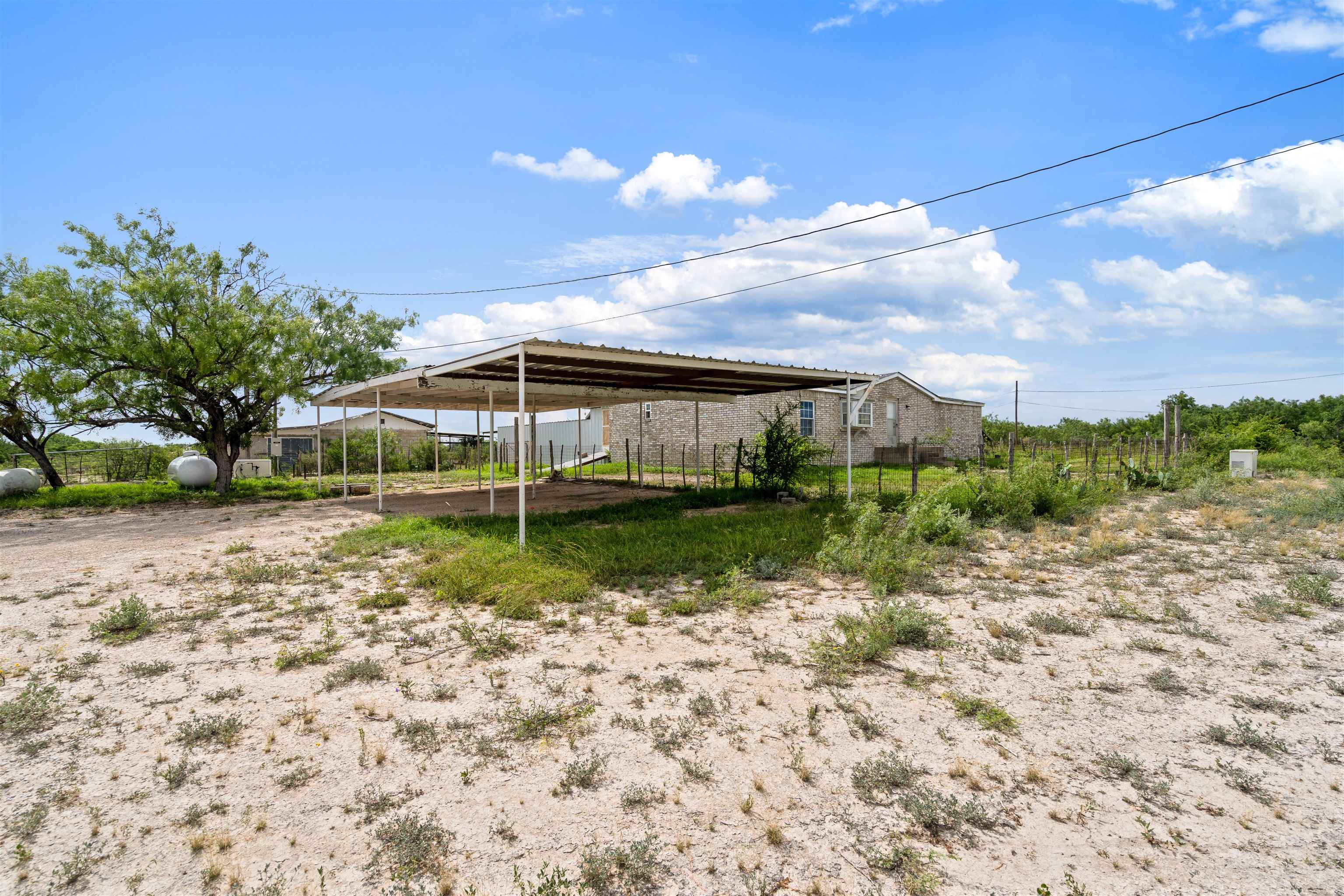 Residential in Del Rio 4