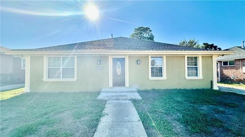 7530 Newcastle St, New Orleans, LA, 70126-1624 | Card Image