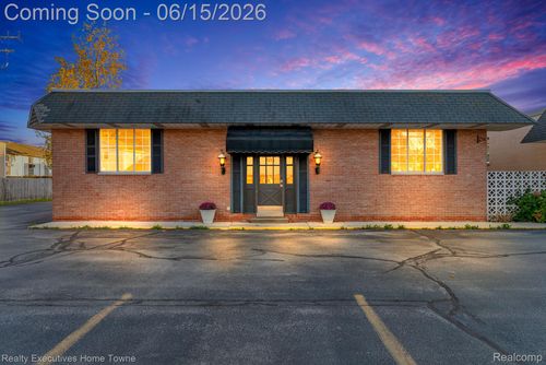 2928 Pine Grove Ave, Port Huron, MI, 48060-1983 | Card Image