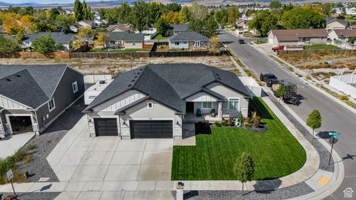 3881 N Chapman Dr, Eagle Mountain, UT, 84005-6557 | Card Image