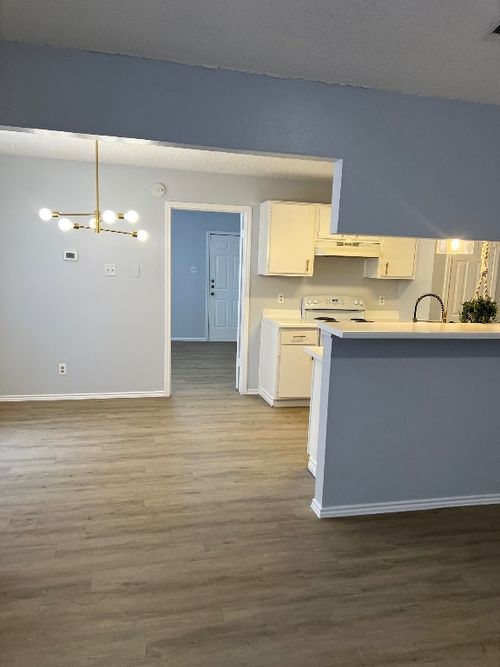 b-405 Fantail Unit B Loop, Lakeway, TX, 78734 | Card Image