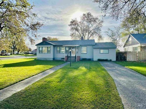 912 Sw 5th St, Ontario, OR, 97914 | Card Image