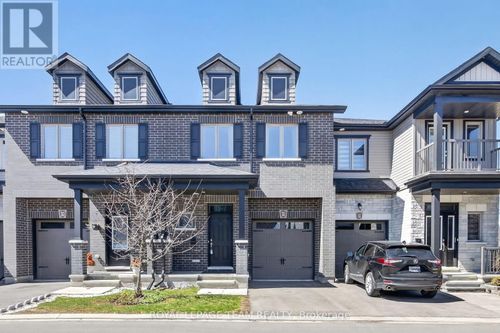 765 Dearborn Private, Ottawa, ON, K1T0W3 | Card Image