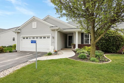 N52W35321 Lighthouse Ln, Oconomowoc, WI, 53066-6719 | Card Image