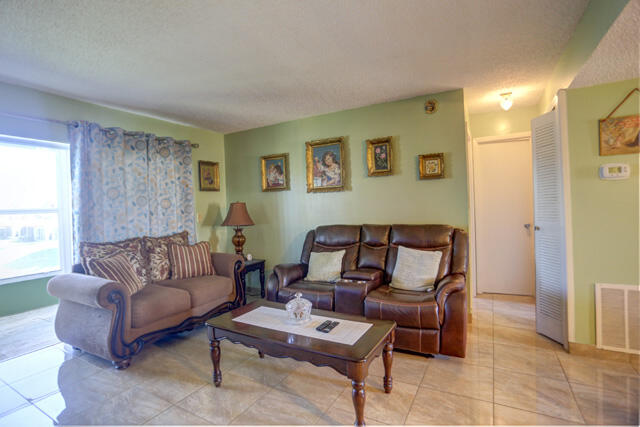 Residential in West Palm Beach 4