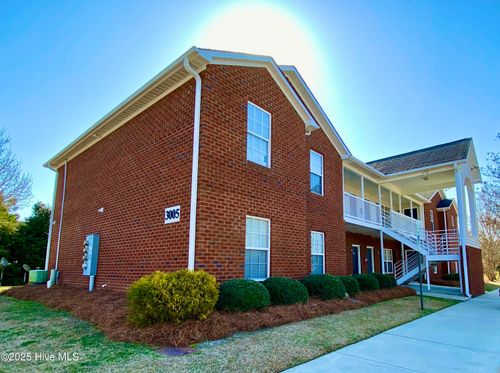 102-3001 Macgregor Downs Rd, Greenville, NC, 27834-6614 | Card Image