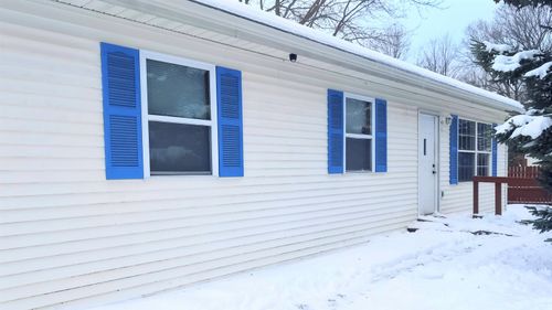 11990 E Pickard Rd, Mount Pleasant, MI, 48858-9474 | Card Image