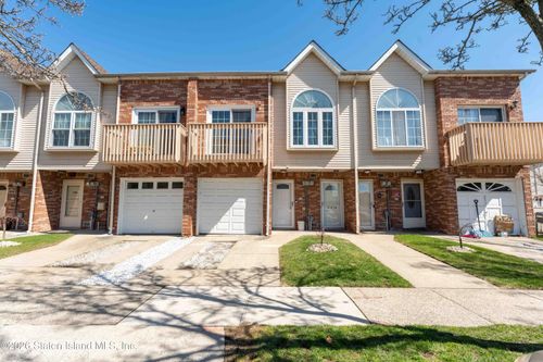 251 Bruckner Avenue, Staten Island, NY, 10303 | Card Image