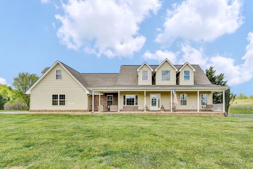 1757 Daniels Run Rd Ne, Check, VA, 24072-3196 | Card Image