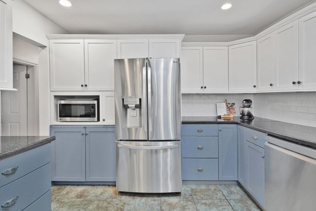 779 Adiron Ave, House other with 4 bedrooms, 3 bathrooms and 2 parking in Coquitlam BC | Image 9