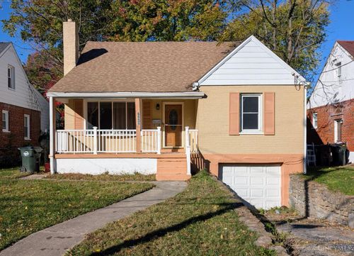 6931 Gloria Dr, North College Hill, OH, 45239-4312 | Card Image