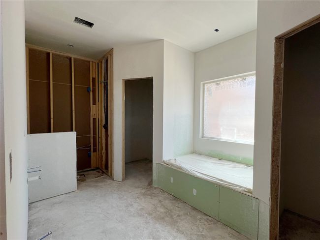 Primary bath features 2 walk-in closets | Image 11