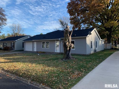 1303 Lincoln Rd, Monmouth, IL, 61462-2464 | Card Image