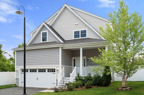 7-1 Sumner St, Norfolk, MA, 02056-1856 | Card Image