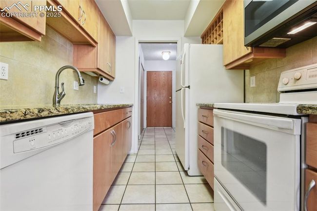 APT-107 - 534 E 7 Th Ave, Condo with 2 bedrooms, 2 bathrooms and 1 parking in Denver CO | Image 9