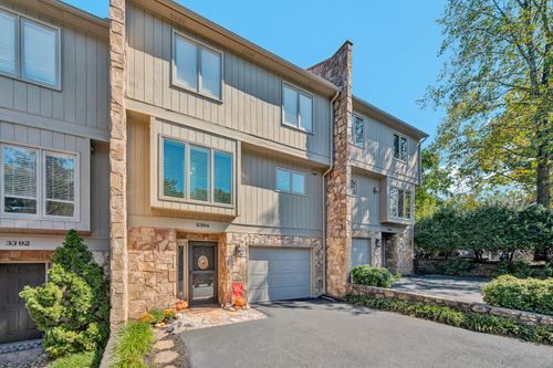 3394 Londonderry Ln, Roanoke, VA, 24018-5066 | Card Image