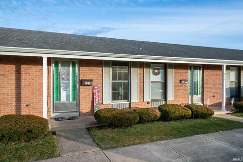 812 Berkley Cir, Mishawaka, IN, 46544-4816 | Card Image