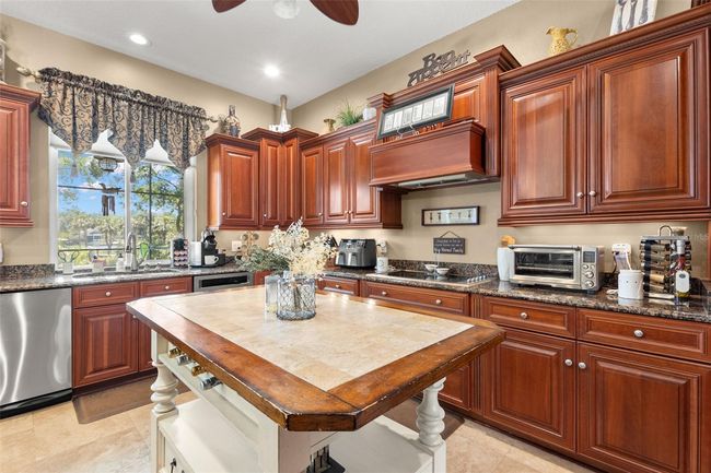 10905 Elliot St, House other with 3 bedrooms, 3 bathrooms and null parking in RIVERVIEW FL | Image 11