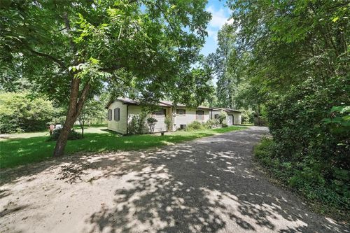 18121 Atkinson Ln, Conroe, TX, 77384-4446 | Card Image