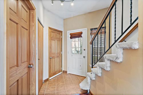 1273 Cranbrook Dr, Schaumburg, IL, 60193-4448 | Card Image