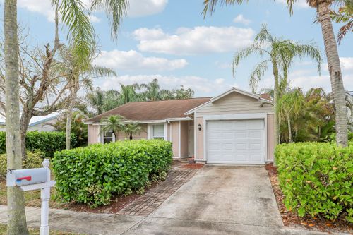 124 Rosewood Cir, Jupiter, FL, 33458-5539 | Card Image