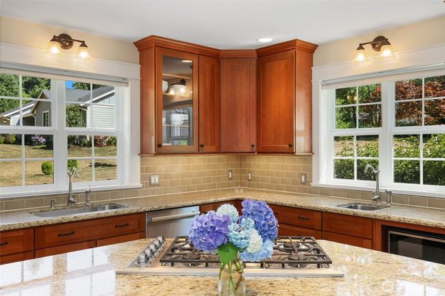 24537 Se 384 Th St, House other with 4 bedrooms, 4 bathrooms and 2 parking in Enumclaw WA | Image 7