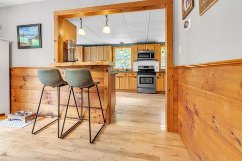21 Kings Row, Hillsborough, NH, 03244-4917 | Card Image