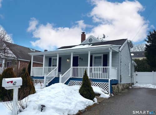 42 Wells Ave, Shelton, CT, 06484-4029 | Card Image