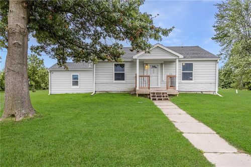 7486 Newton Rd, Odessa, MO, 64076-5124 | Card Image