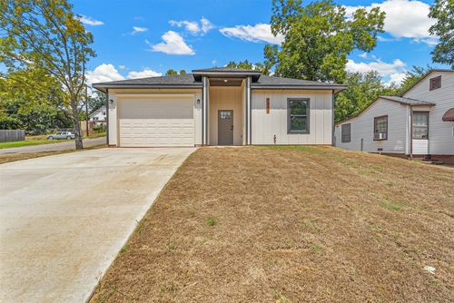 1331 W Crawford St, Denison, TX, 75020-4225 | Card Image