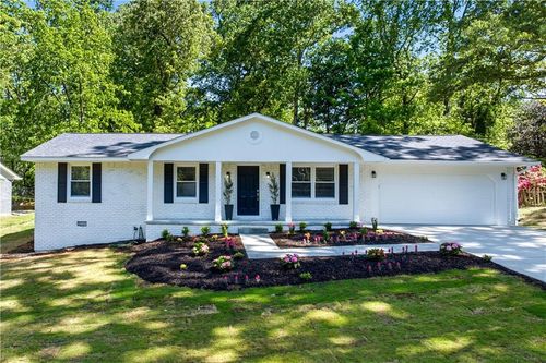 46 Hunting Creek Dr, Marietta, GA, 30068-3412 | Card Image