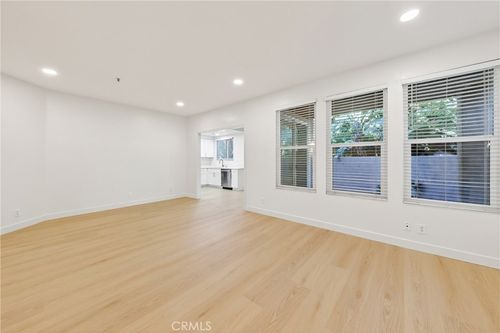 78 Magellan Aisle, Irvine, CA, 92620-5717 | Card Image