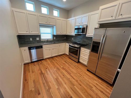 404-2710 Hullsmith Dr, Houston, TX, 77063-4645 | Card Image