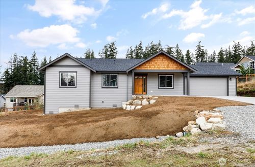 4817 Lawrence Ln, Freeland, WA, 98249-2103 | Card Image