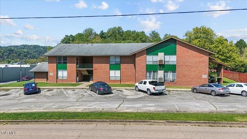 420 Wheatley St, Kingsport, TN, 37660-5154 | Card Image