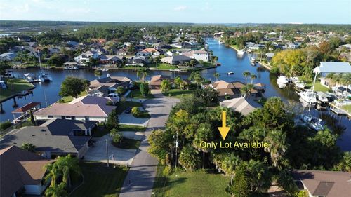 4 Crow Ct, PALM COAST, FL, 32137-8901 | Card Image