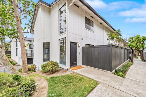 1200 Las Arenas Way, Costa Mesa, CA, 92627-4814 | Card Image